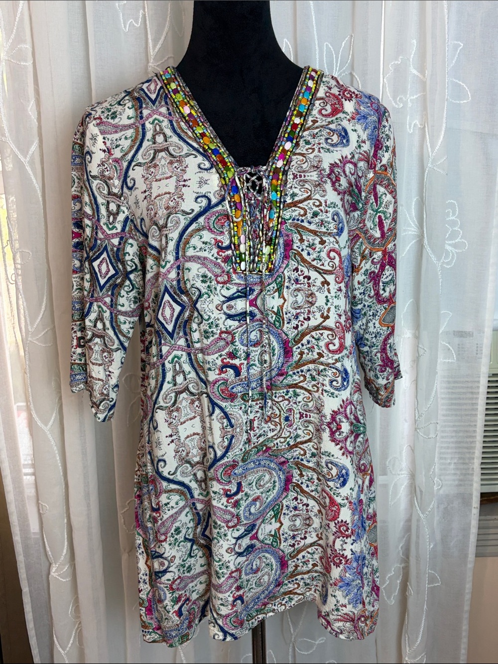 Papillon White/Multi Paisley Beaded V-Neck Tunic L